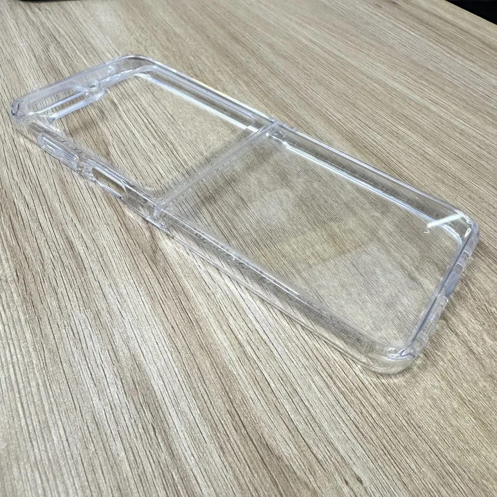 Ốp lưng Galaxy Z Flip 5 Likgus trong suốt