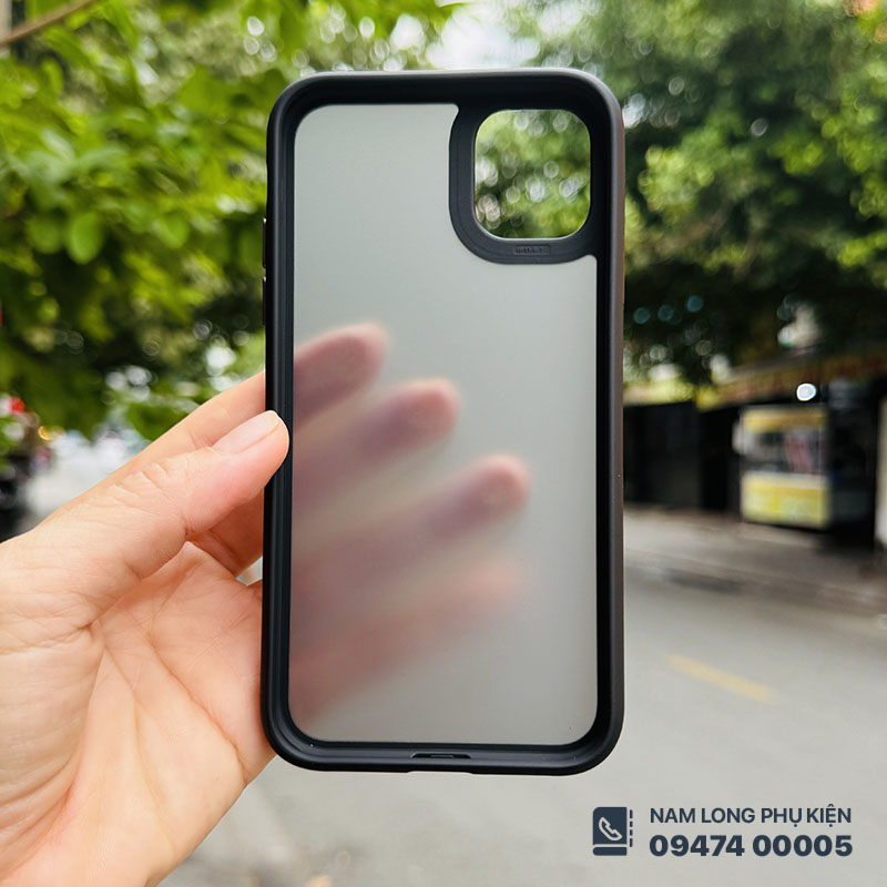 Ốp lưng iPhone 11 Likgus lưng nhám chống sốc tốt