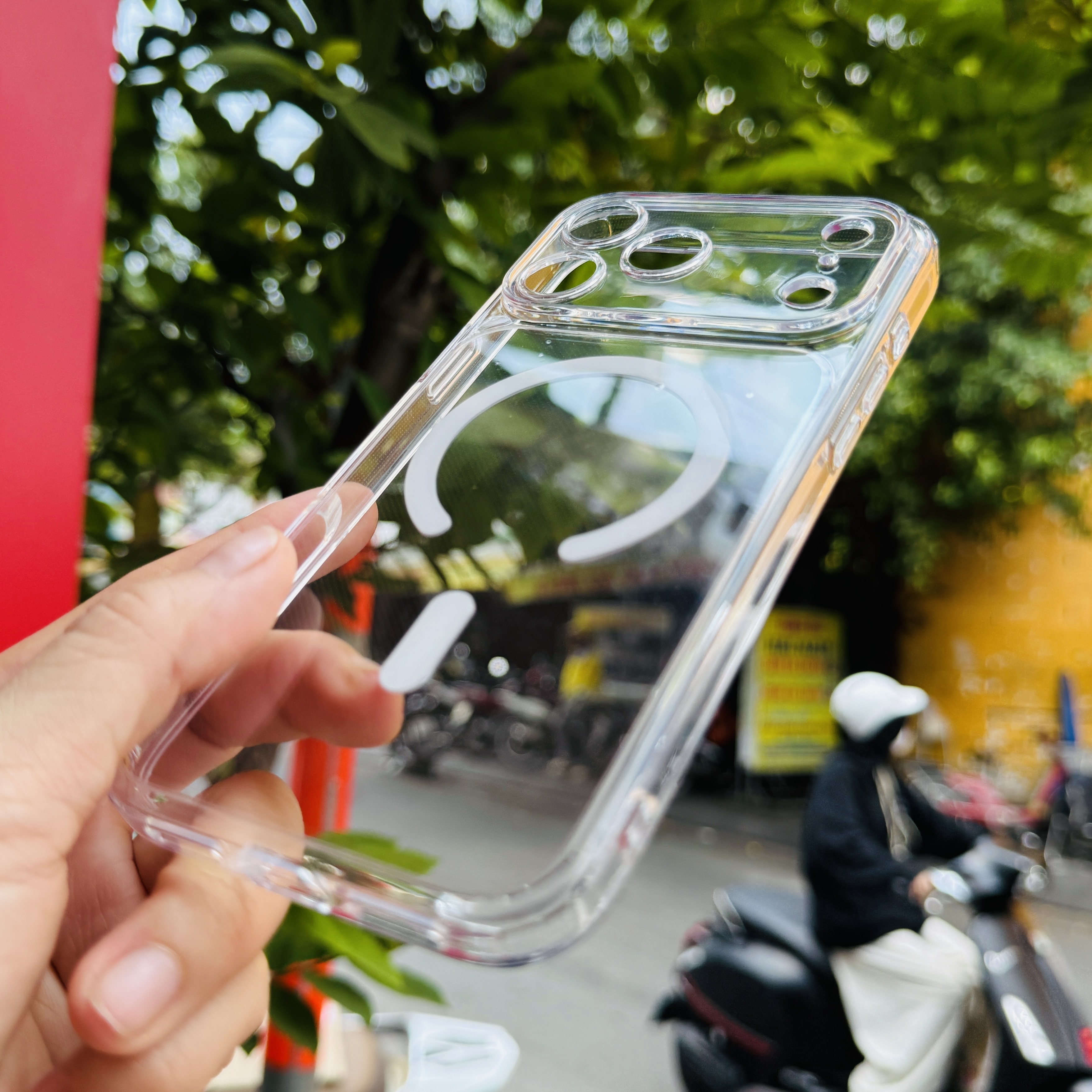 Ốp lưng iPhone 17 Pro Likgus trong Magsafe