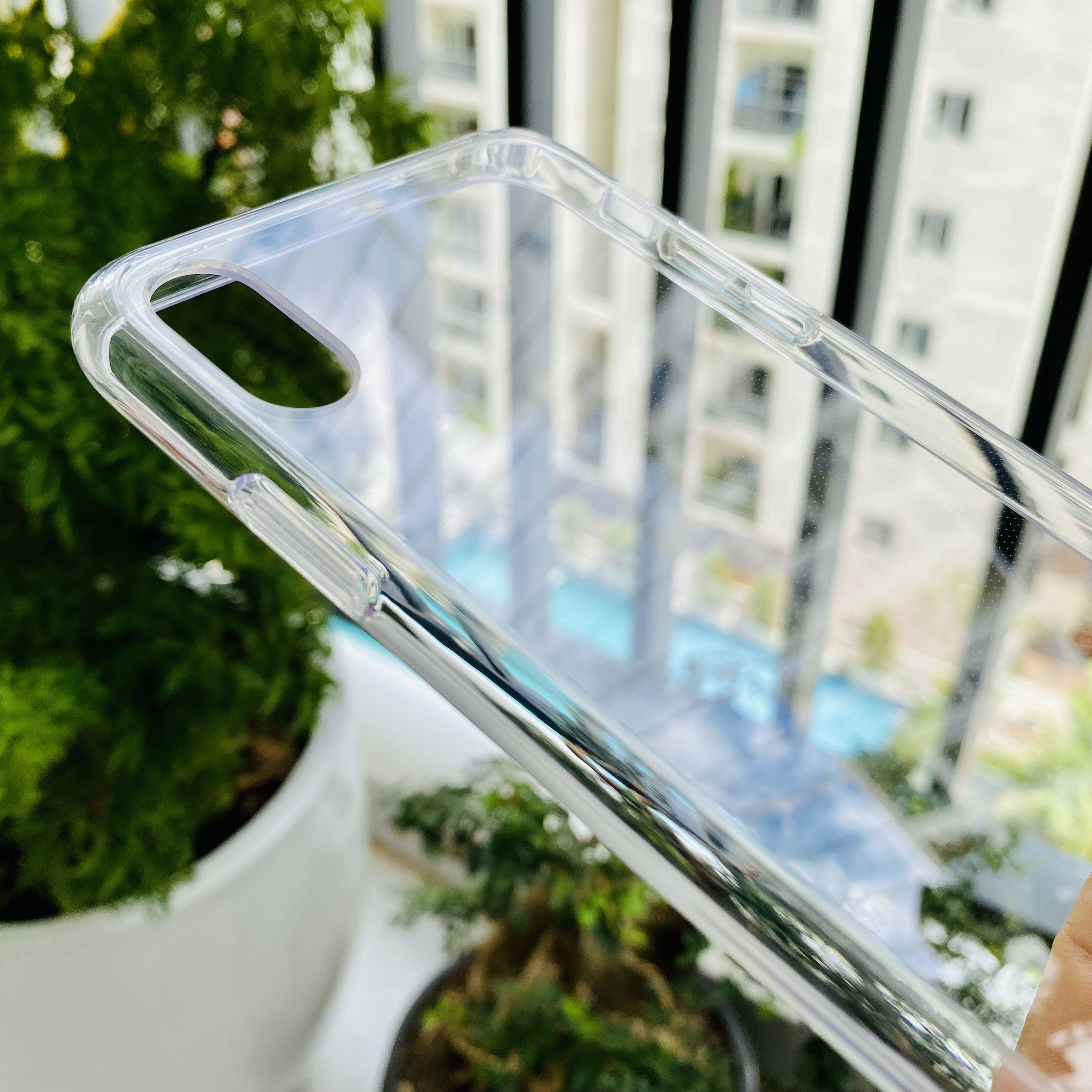 Ốp lưng iPhone Xs Max Likgus trong suốt