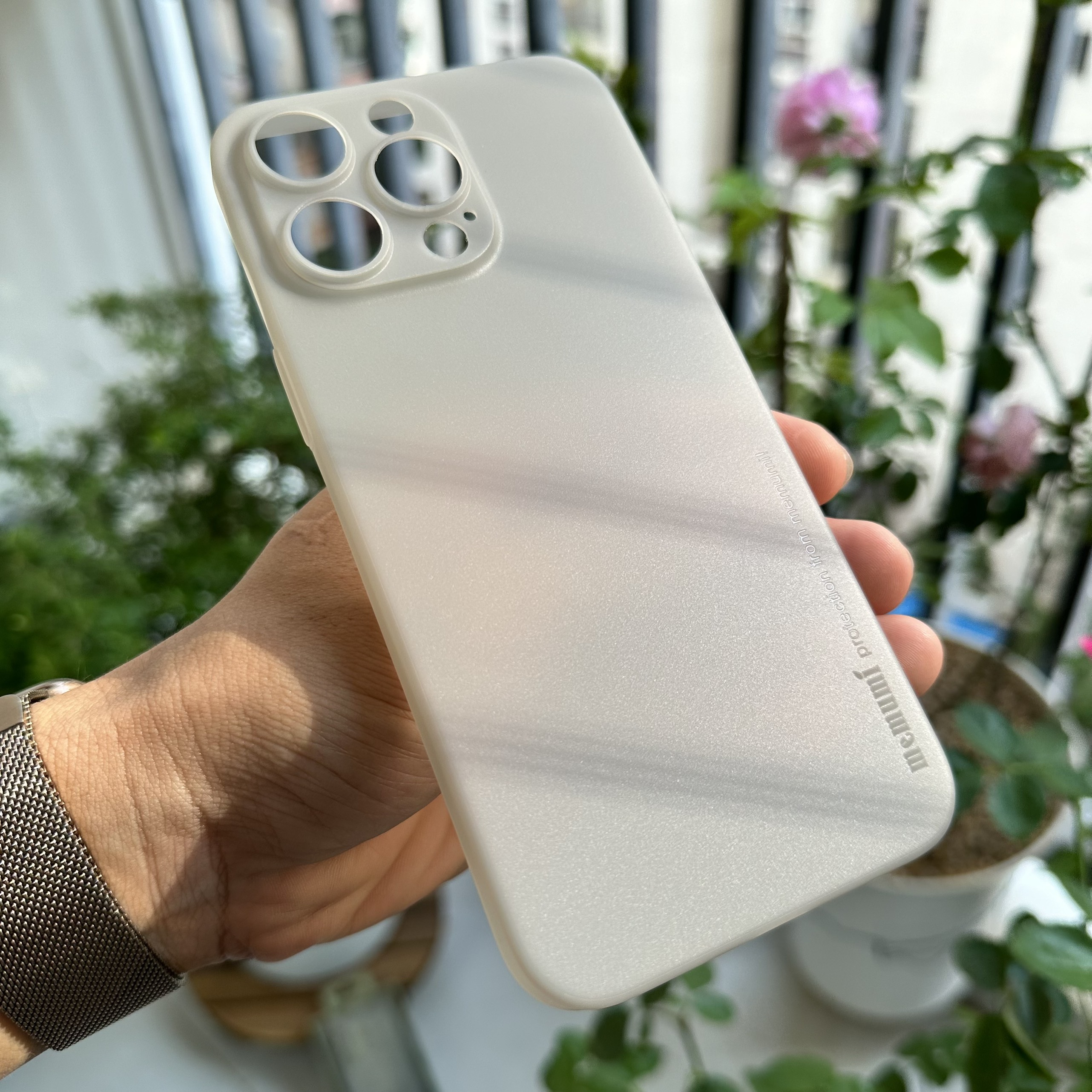 Ốp lưng iPhone 15 Pro / 15 Pro Max Memumi màu xám