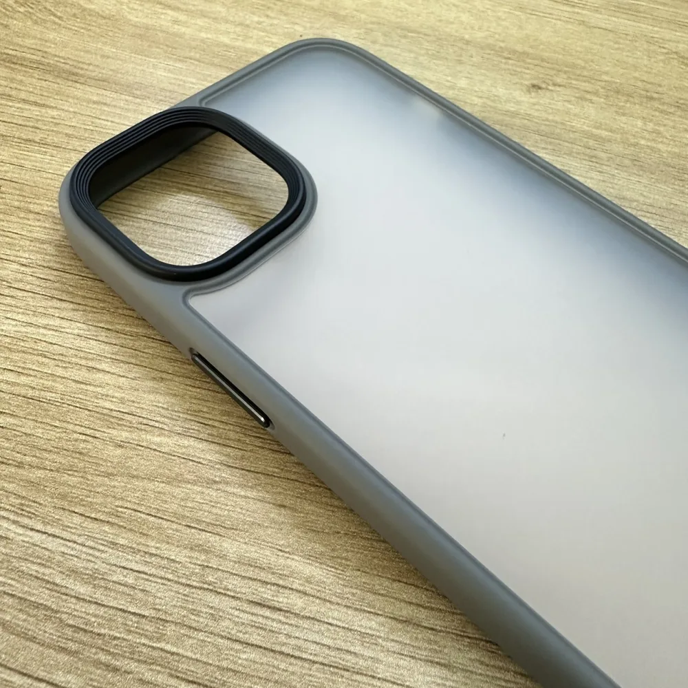 Ốp lưng iPhone 15 Plus Likgus lưng nhám chống sốc tốt