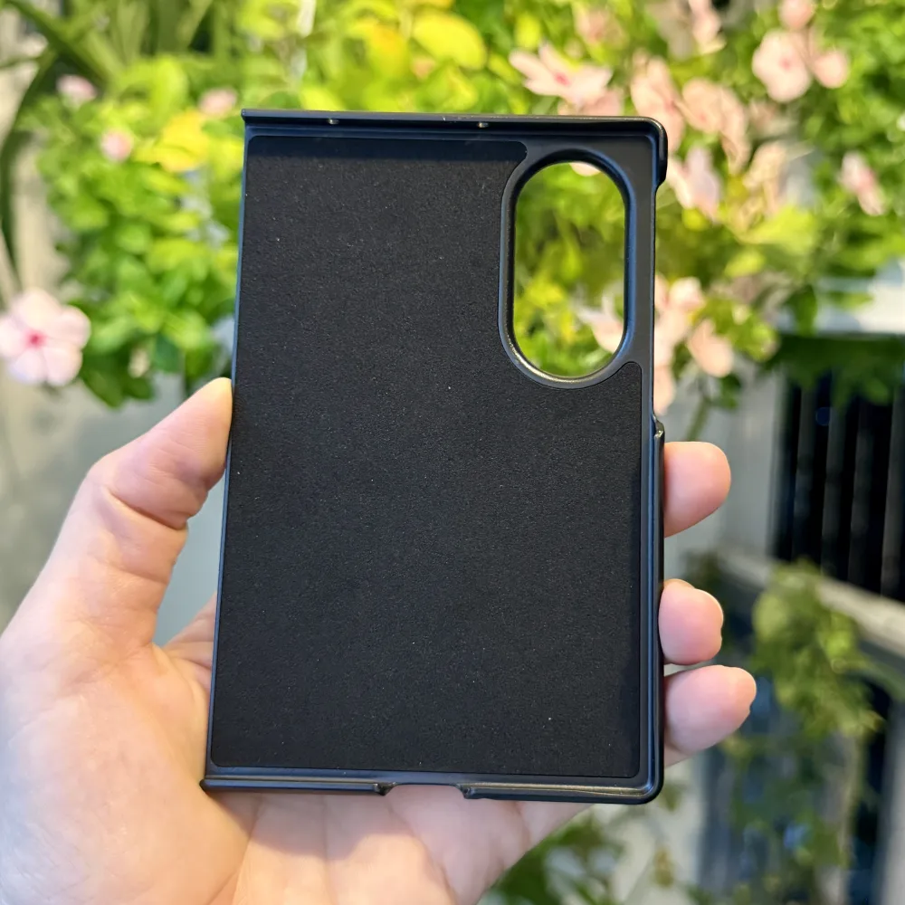 Ốp lưng Galaxy Z Fold8 X-level Folding Kevlar vân carbon