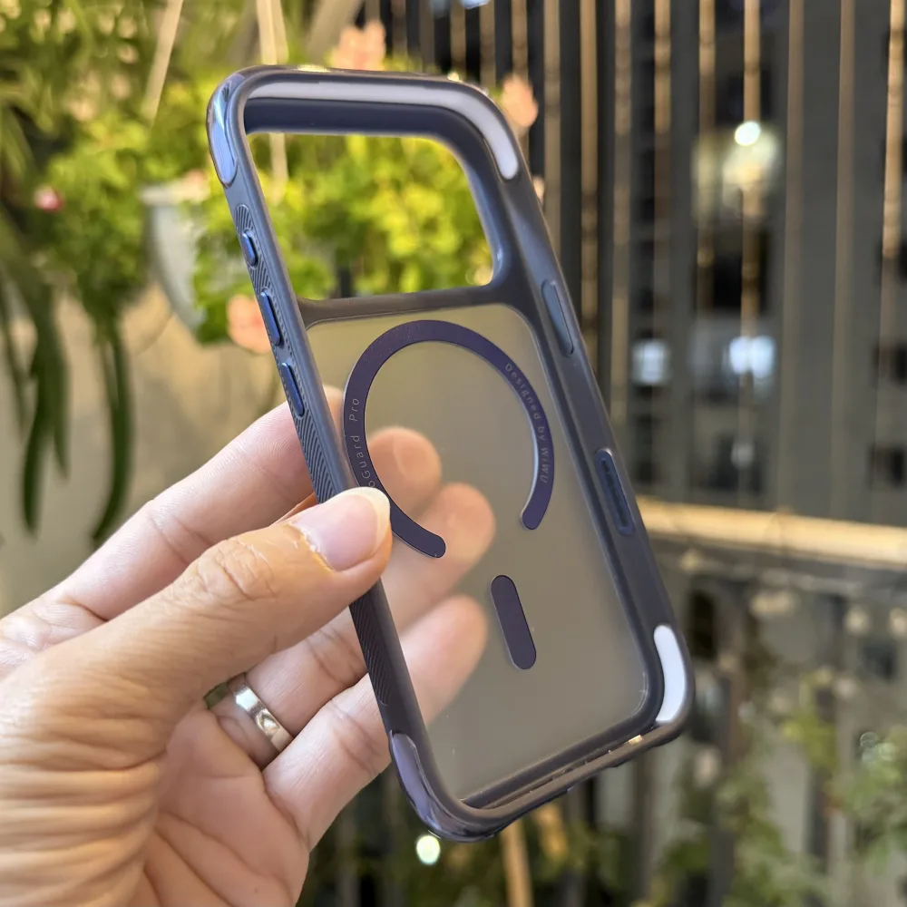 Ốp Lưng WiWU AeroGuard Pro AG-202 Nhám Chống Sốc iPhone 17 Pro