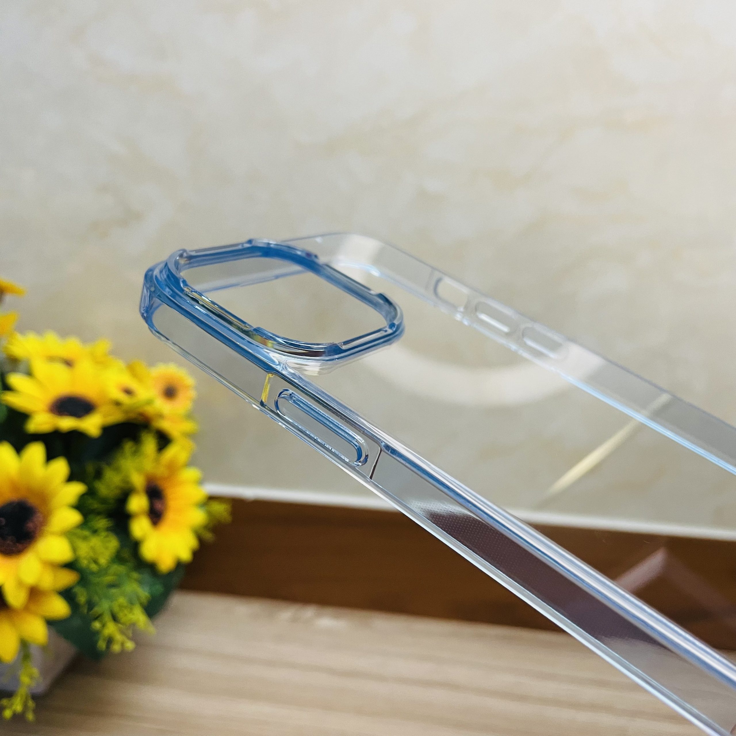 Ốp lưng iPhone 13 Pro Max Likgus trong viền màu xanh - Ảnh 4